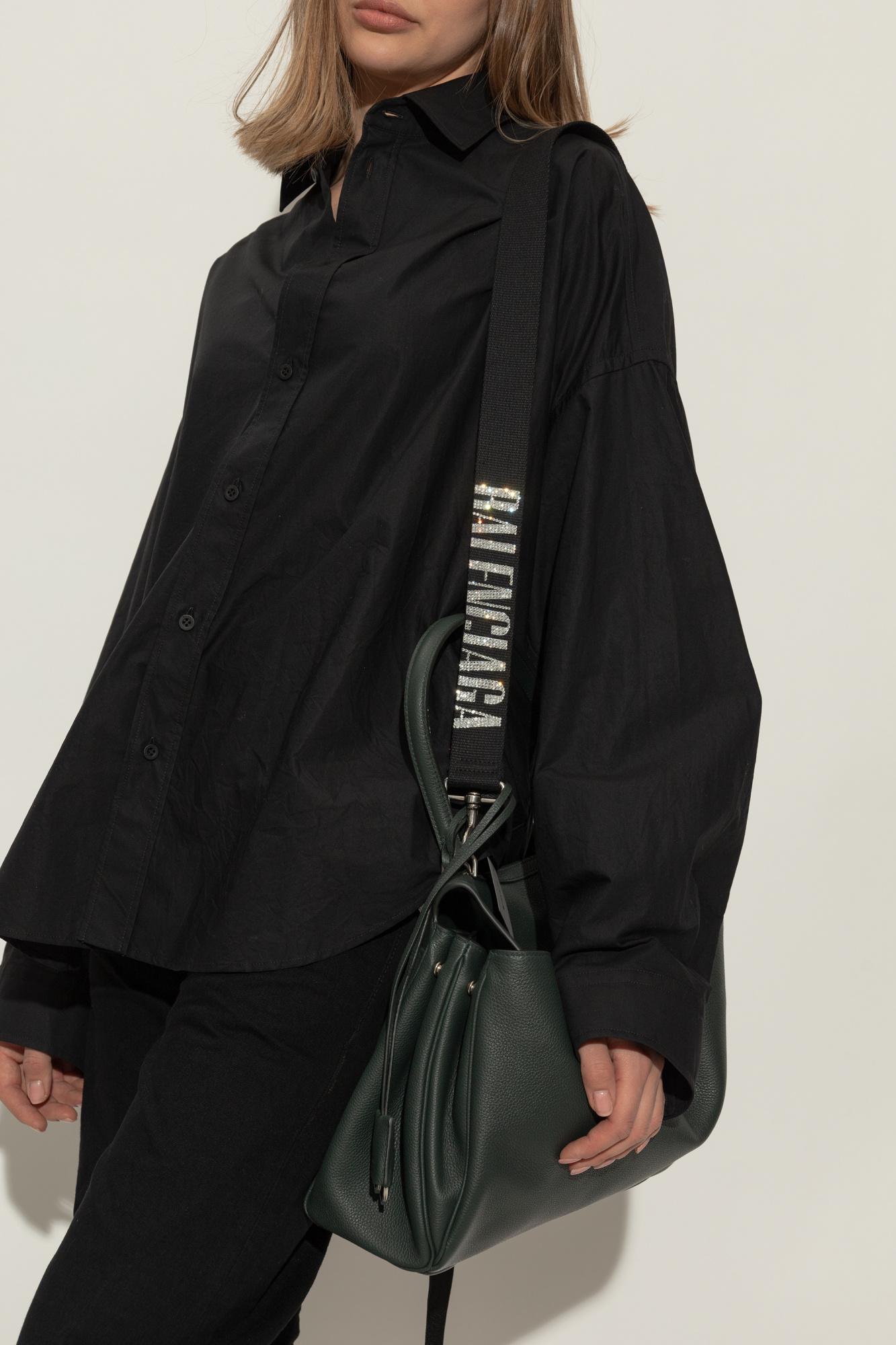 BALENCIAGA ロゴストラップ 1000x750.JPG?1570295690